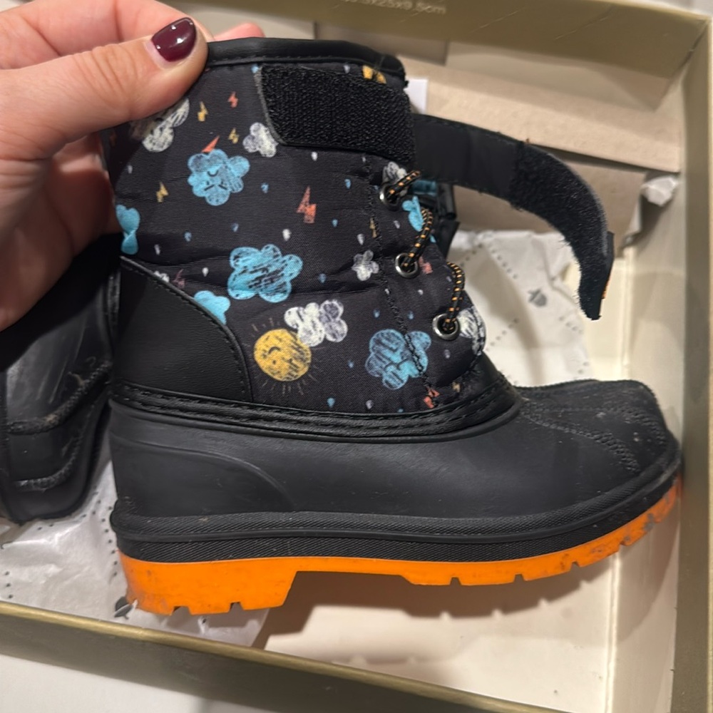 Tucker + Tate Snowboots size 8M